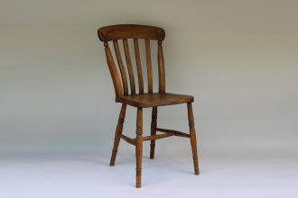 Stuhl Eiche im Landhausstil