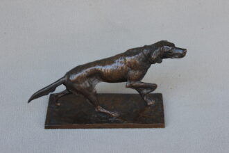 Bronzeplastik eines Jagdhundes