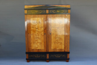 Empire Dielenschrank um 1810